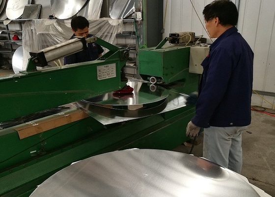 Temper H14 / H24 1000 Series Aluminum Round Plate 2.6mm Thick For Traffic Warning Signs
