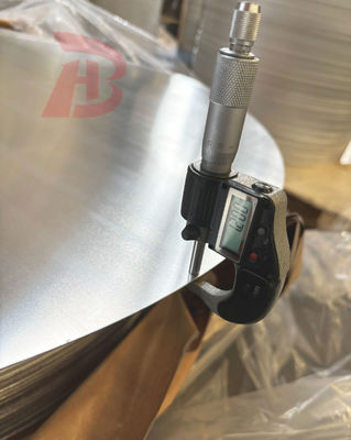 নিম্ন কার্বনযুক্ত ১১০০ অ্যালুমিনিয়াম বৃত্ত, ব্যাস ৮০-১৬০০মিমি, ০.৩-৬.০মিমি পুরুত্ব, হস্তশিল্প তৈরির জন্য