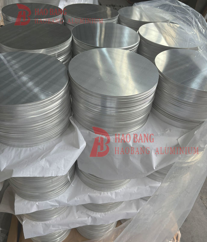 দীর্ঘস্থায়ী রূপালী অ্যালুমিনিয়াম বৃত্তাকার 1050/1060 80-1600MM বাড়ির প্রকল্পের জন্য